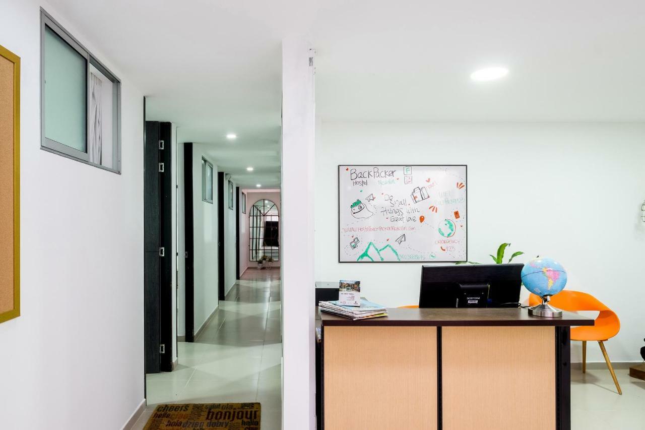 Medellin Backpacker Hostel Экстерьер фото